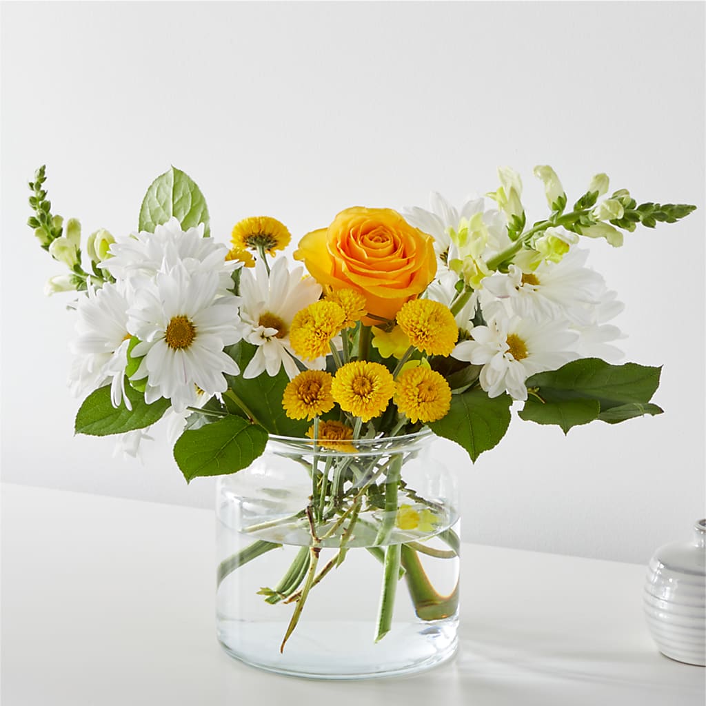 Sun Salutation Bouquet – Paola Parra Flowers, Clermont FL