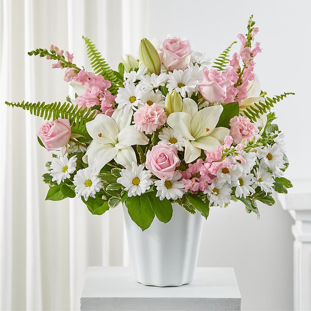 Soft Touch Tabletop Basket – Paola Parra Flowers, Clermont FL