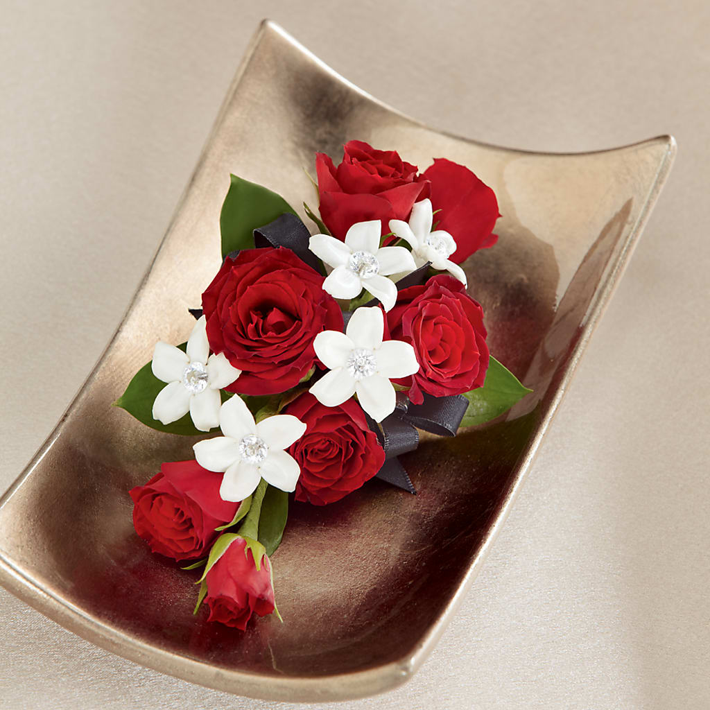 Poetry Corsage – Paola Parra Flowers, Clermont FL