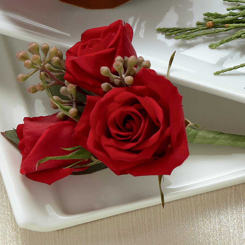 Red Spray Rose Boutonniere – Paola Parra Flowers, Clermont FL