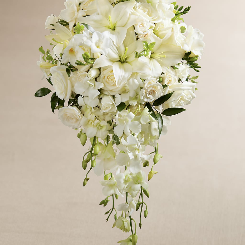 White Wonders Bouquet – Paola Parra Flowers, Clermont FL