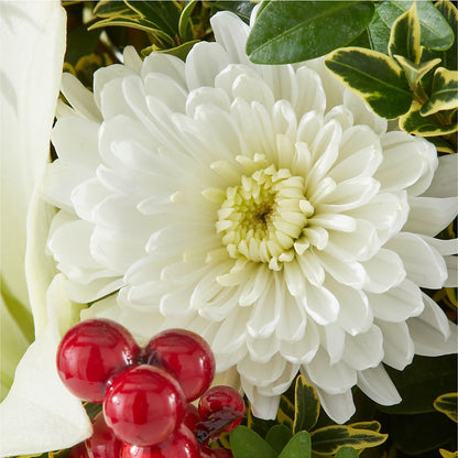 Festive Moments Tree –  Paola Parra Flowers, Clermont FL