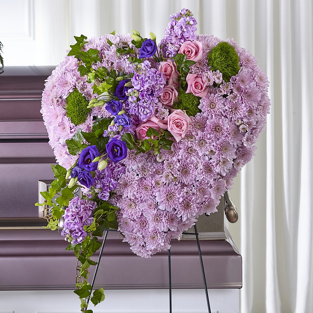 Treasured Love Standing Heart –  Paola Parra Flowers, Clermont FL
