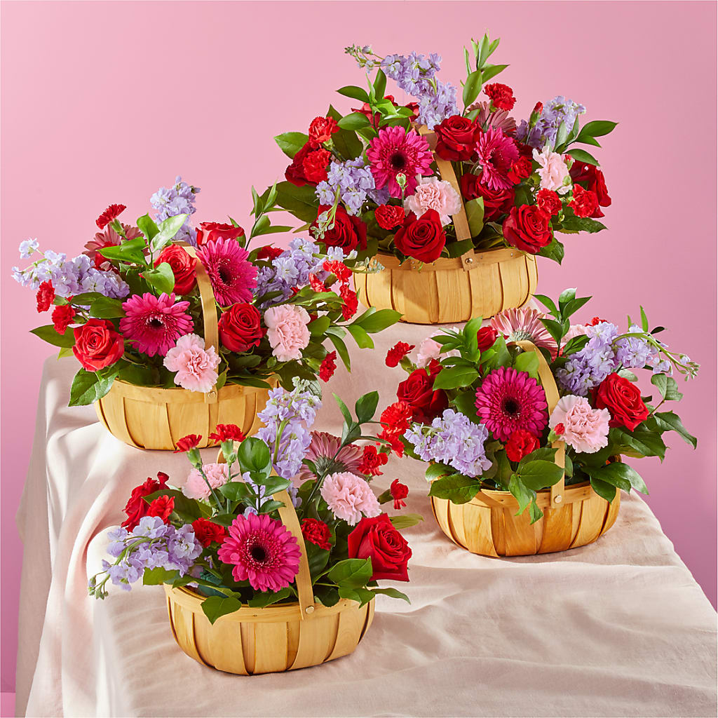 Pink Picnic Basket –  Paola Parra Flowers, Clermont FL