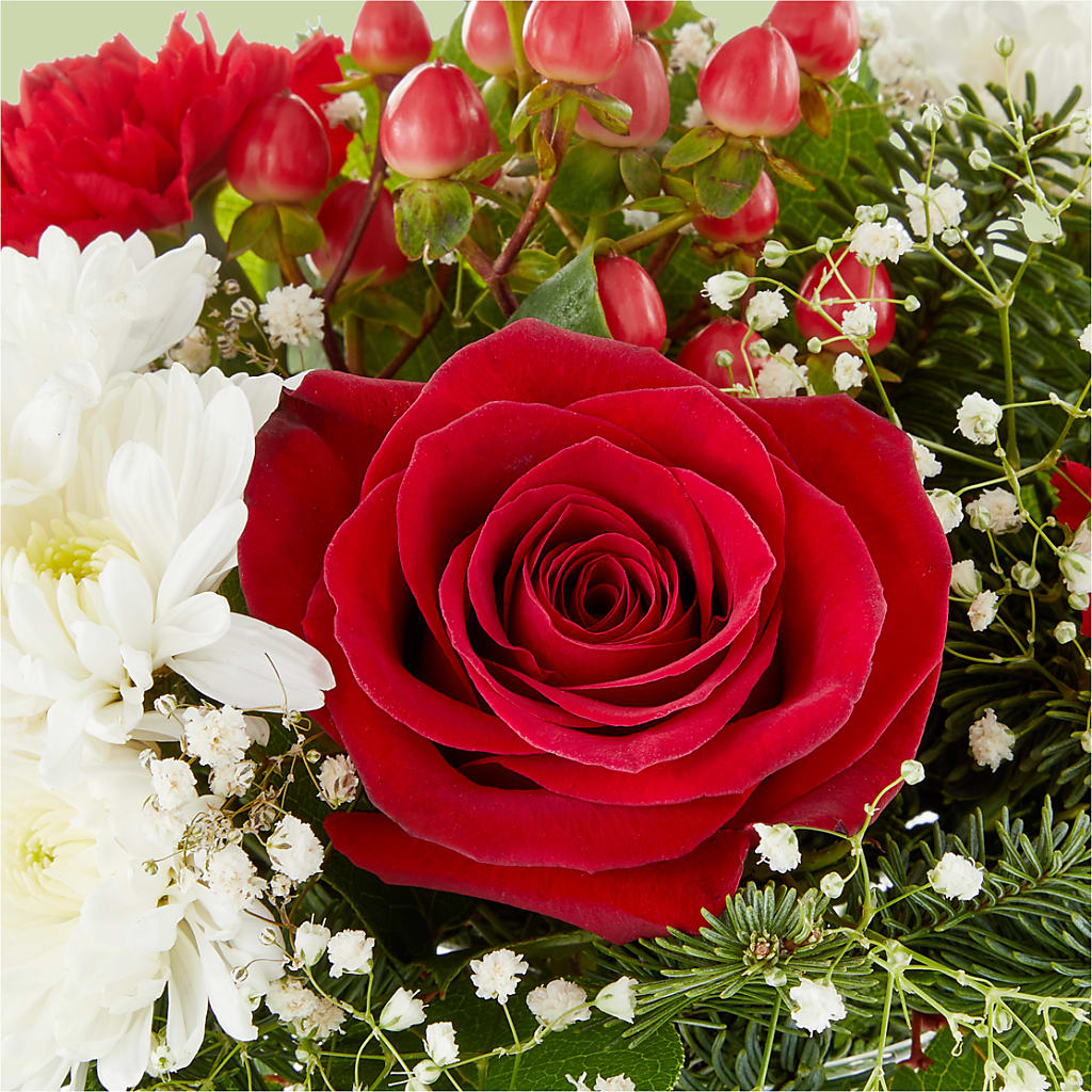 Chance of Flurries Bouquet –  Paola Parra Flowers, Clermont FL