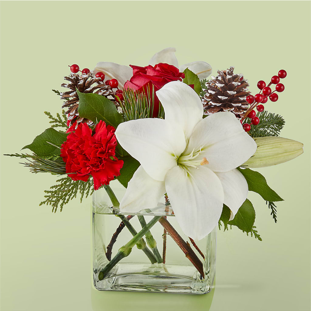 Glistening Icicles Bouquet –  Paola Parra Flowers, Clermont FL