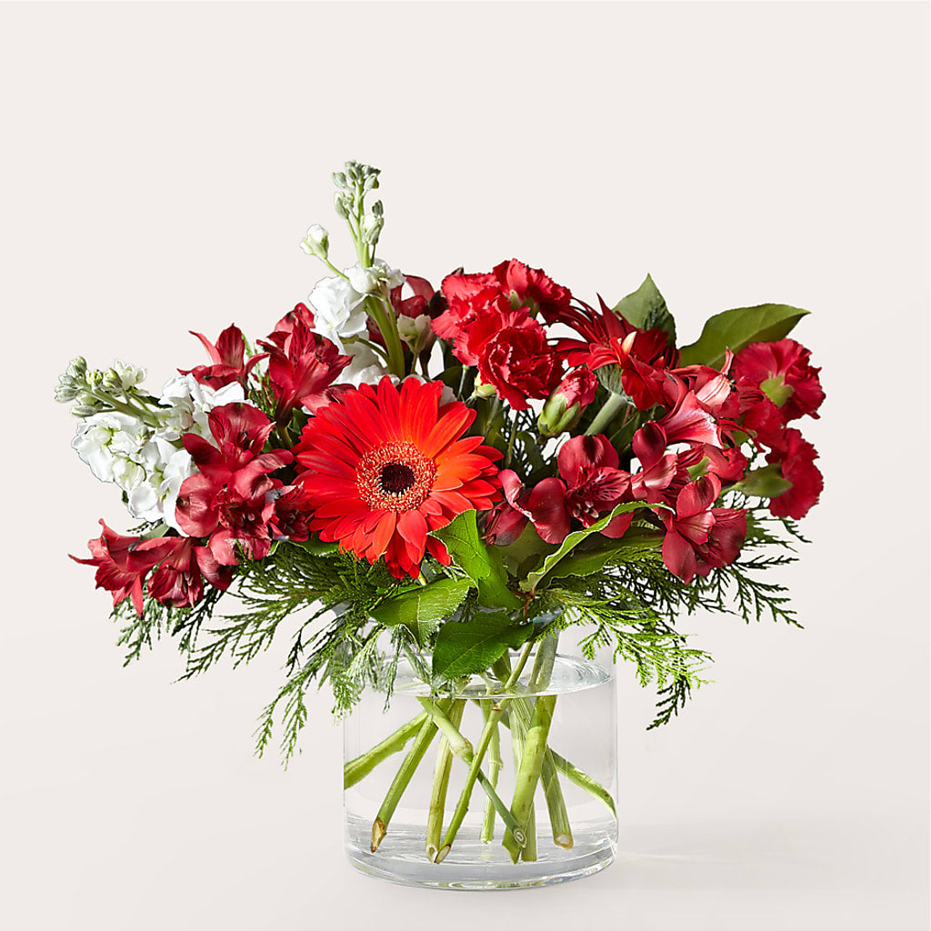 Holidaisy Bouquet –  Paola Parra Flowers, Clermont FL