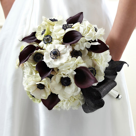 To Have and To Hold Bouquet –  Paola Parra Flowers, Clermont FL