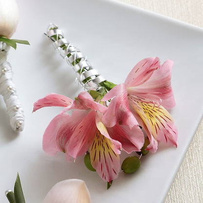 Pink Peruvian Lily Boutonniere –  Paola Parra Flowers, Clermont FL