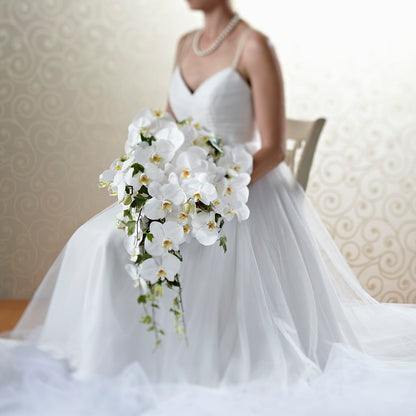 Classic White Bouquet –  Paola Parra Flowers, Clermont FL