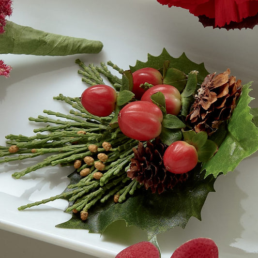 Red Berry Boutonniere –  Paola Parra Flowers, Clermont FL